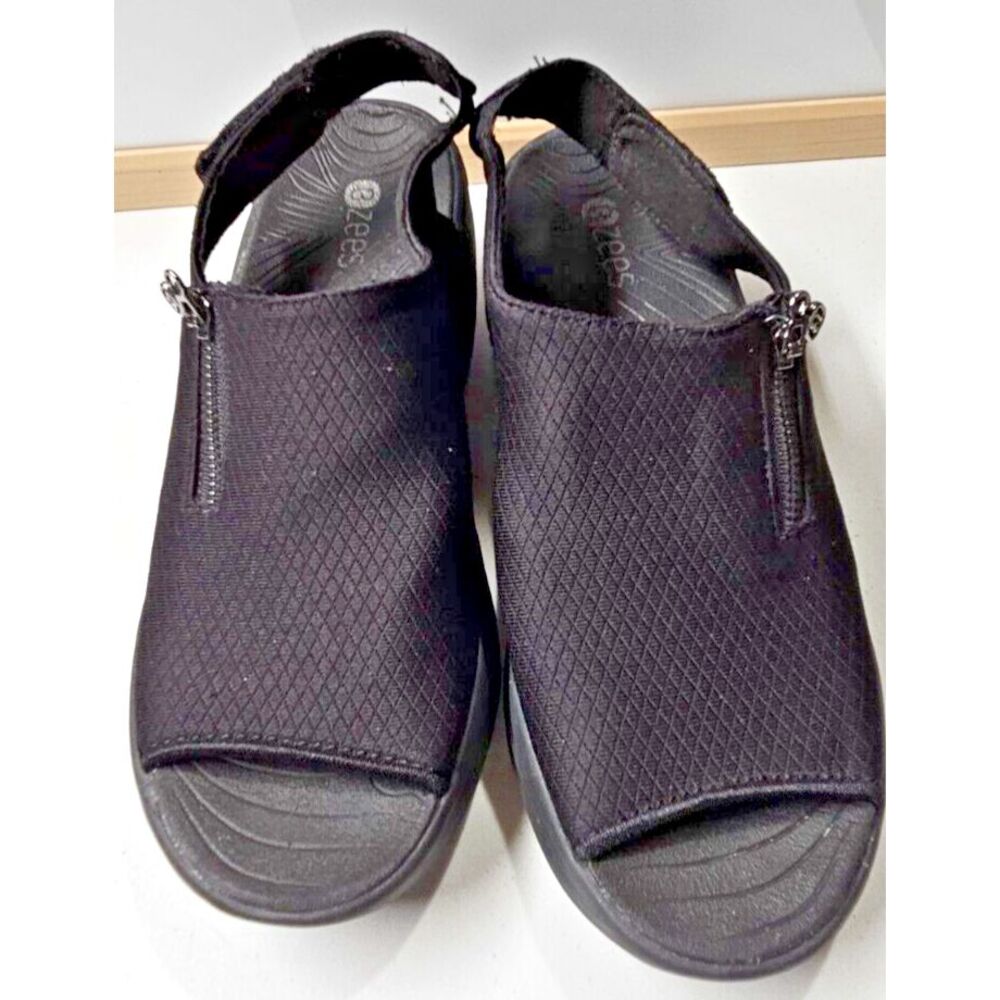 Bzees Black Stretch Fabric Wedge Sandal Women's 7 M Slip On Peep Toe‎ SlingBack